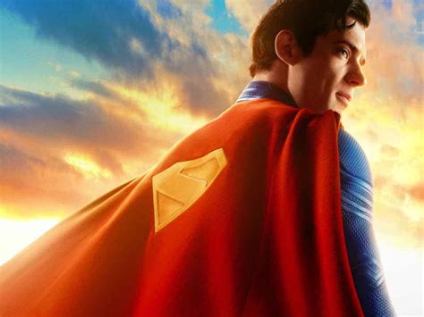 supergirl  primera imagen oficial de milly alcock