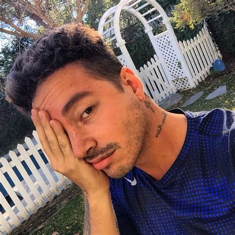 pin  lorena vega   balvin fashionable man latin artists