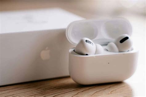 how to put airpods in pair mode