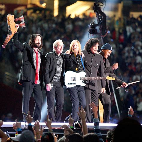 Super Bowl Halftime Performers Through the Years: Photos