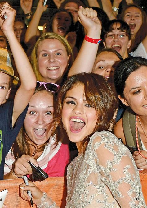 Selena Gomez's Relationship With Fans: A Unique Bond Image 4