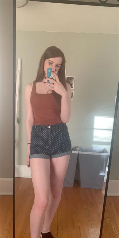 Ready for summer 😌 (22 MtF) : r/transadorable