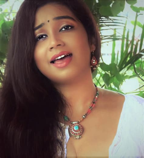 Shreya Ghoshal | Scrolller