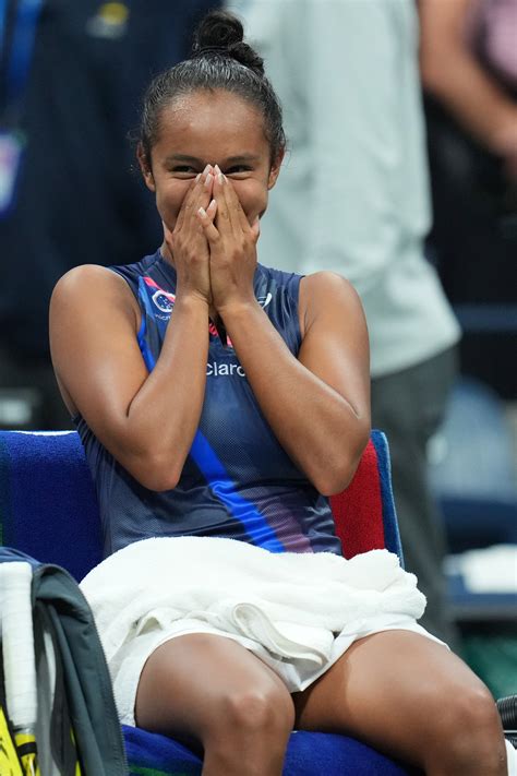 Unseeded Leylah Fernandez, 19, reaches 1st Slam final at US Open
