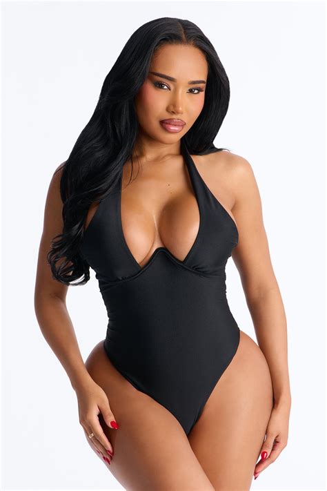 Summer Time Underwire Keyhole Halter 1 Piece Swimsuit - Black | Fashion