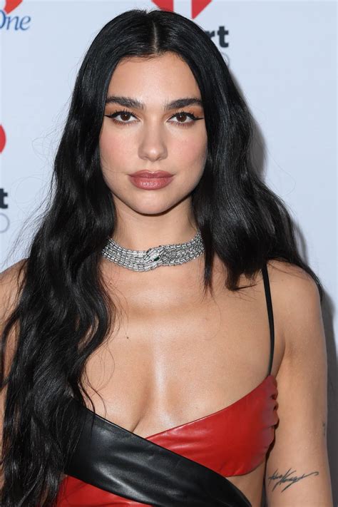 The secret mature woman short hair trend celebrities are loving 33