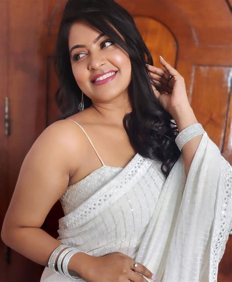 actress rachitha mahalakshmi latest photoshoot