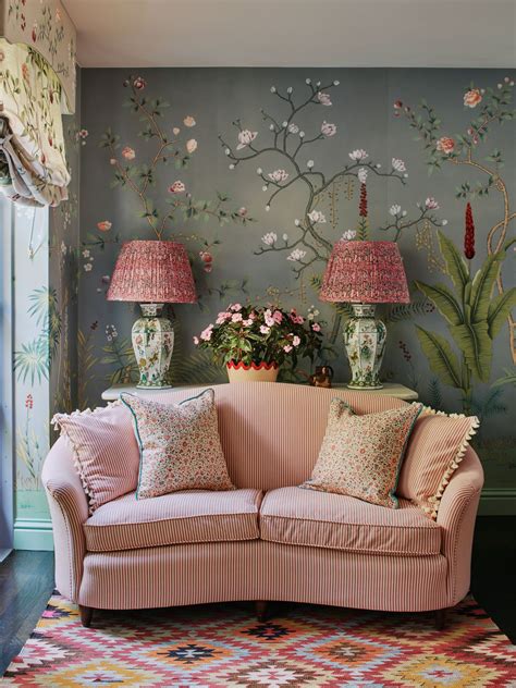 Victorian Interior Design 101: All About the Style That Screams “More