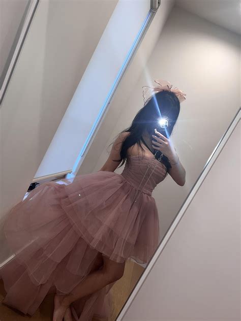 Aria in a Dress : r/OfflinetvGirls