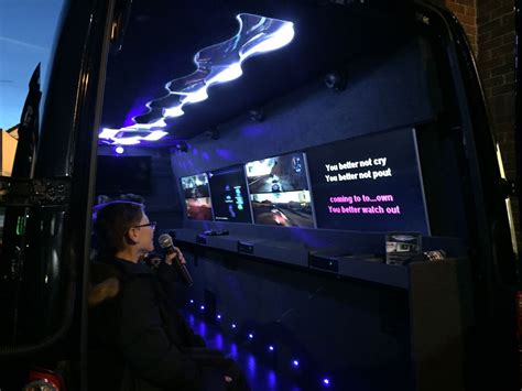 Gaming & Karaoke Parties in Manchester | TechTruck