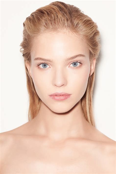 Backstage Beauty at Versace Spring 2015 | Makeup and beauty blog ...
