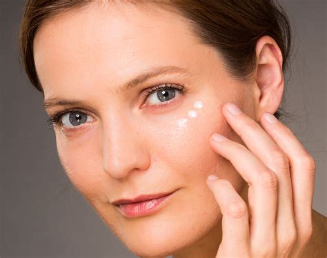 amazon eye gel    seller  hundreds   reviews