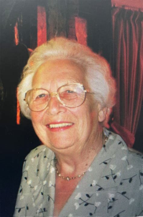 Tribute to Annie Knights, 1925 - 2023