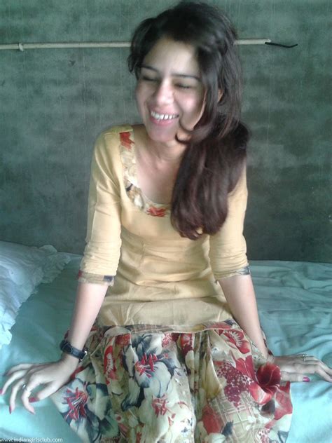 Indian Couple Homemade Sex Scandal Porn Tape - Indian Girls Club