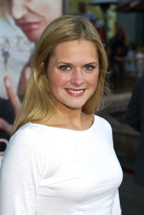 Pictures of Maggie Lawson