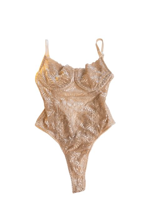 Donatella nude | VIGO