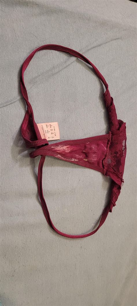 Omg Gf's (21yo) very crusty Thong : r/DirtyPantiesGW