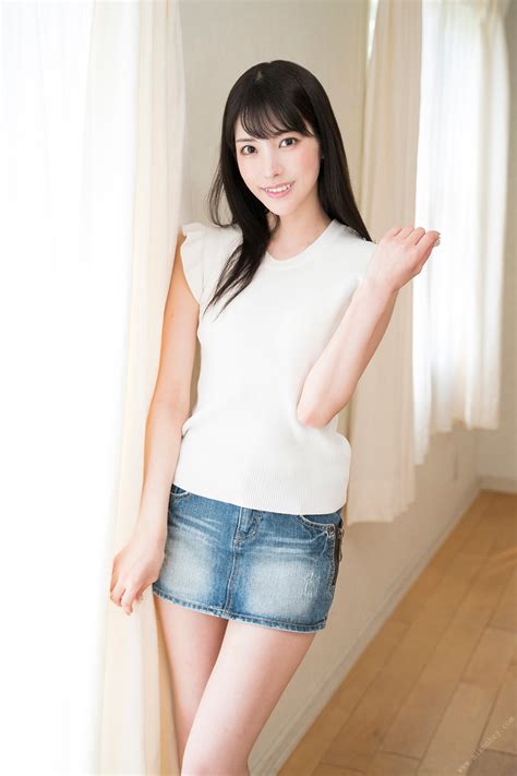 Clarity Digital Photo Book Karen Kaede (SHOOTING STAR) - V2PH