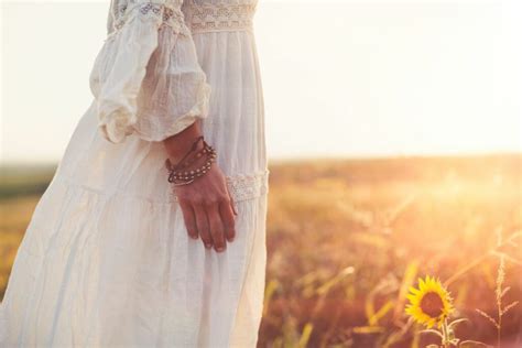 Styling Boho Fashion Over 50 - Akitai