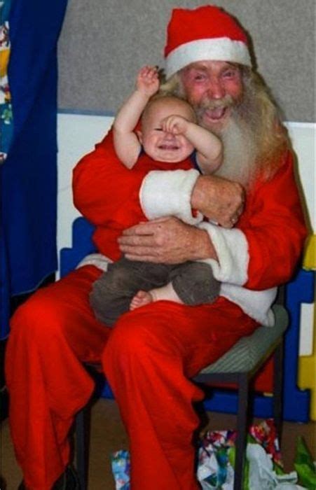 These Santa Claus Fails Are Absolutely Hilarious - Everything Mixed