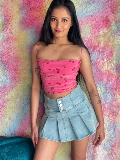 TW Pornstars - 1 pic. Viva Athena 🩷. Twitter. cherry bomb🍒. 5:40 AM