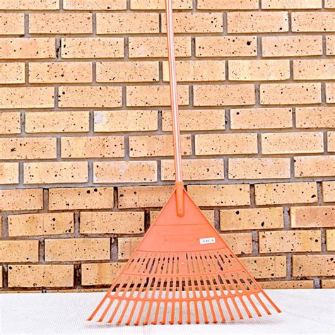 makulu leaf rake tidy planet