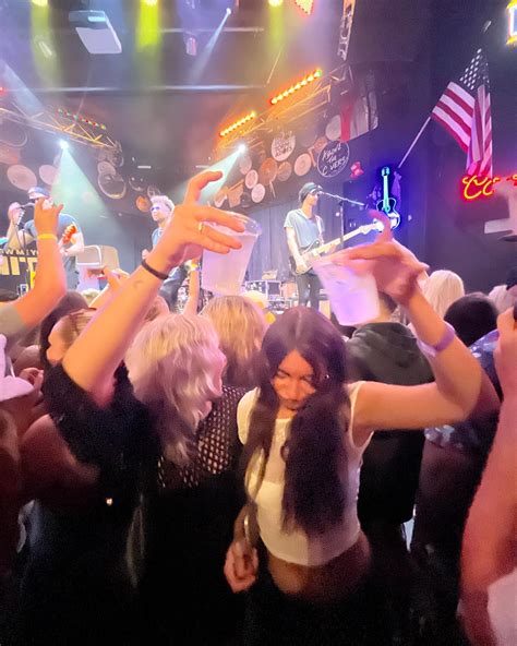 Mia Huffman (@mia.huffman) • Instagram photos and videos