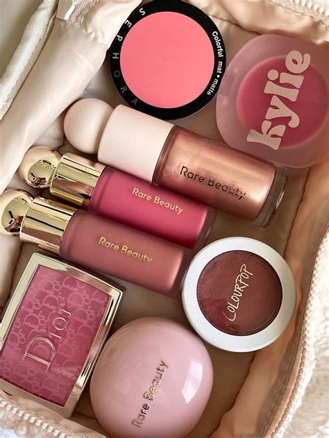 by L̷a̷z̷y̷ ̷b̷e̷a̷n̷ on my pins | Makeup items, Makeup essentials ...