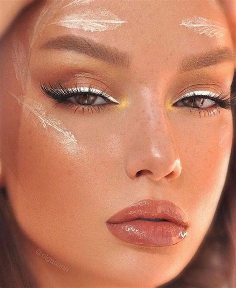 The White Eyeliner Makeup Trend is a Must-Try This Summer | No eyeliner makeup, White eyeliner ...