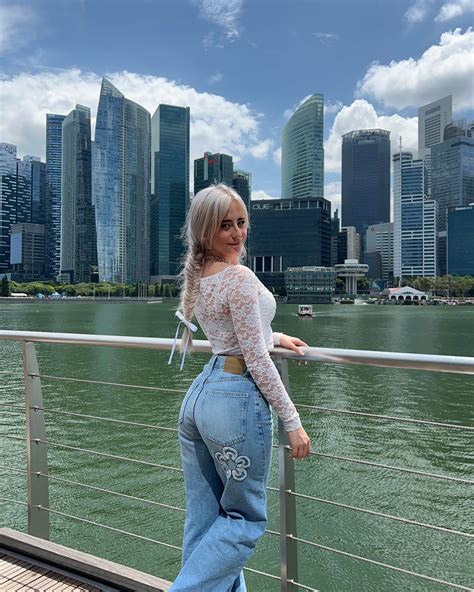 Jezelle Catherine 🎀🧸 | unseen photos from: singapore 🇸🇬 (this post is