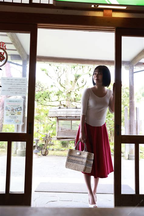 Manami Shindo Queens All Unreleased Special Edition vol.2 FRIDAY