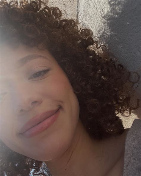 Sydney Cole Alexander (@sydneycolealexander) • Instagram photos and videos