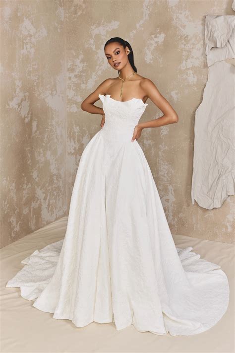 Ball Gown Wedding Dresses Vancouver | Leila and Lace Bridal