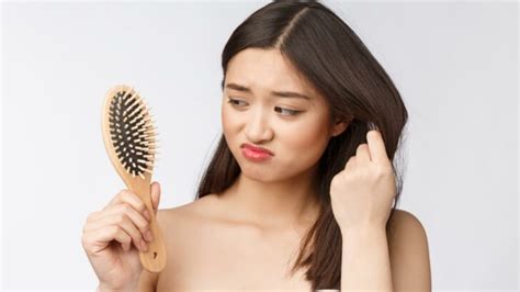 how to moisturize gray hair