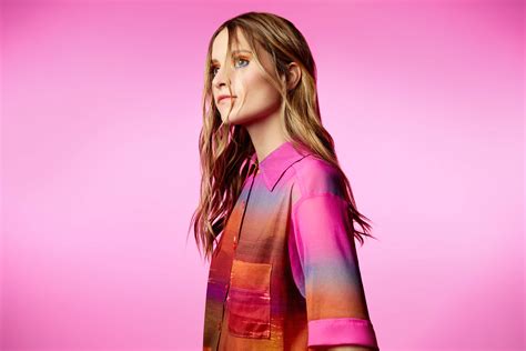 ROSIE DARLING REUNITES WITH DIRECTOR LAURA LYNN PATRICK FOR “FUCKED UP