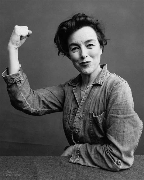 OLIVIA WILLIAMS - Hollywood Authentic