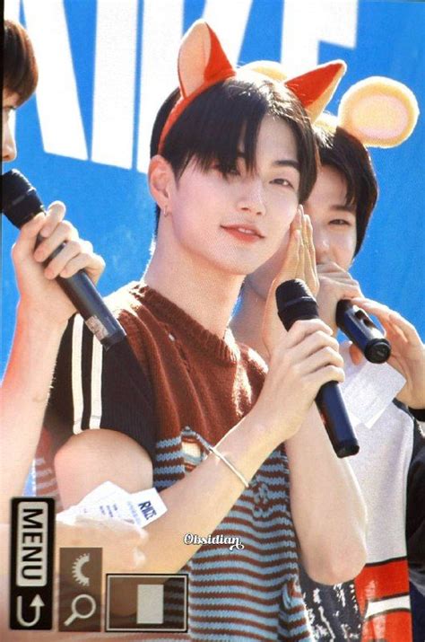 pin oleh cloudysoob  riize