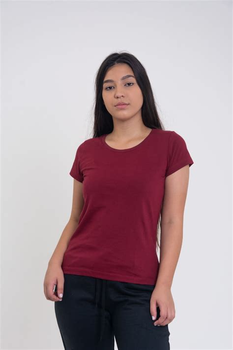 Camiseta Básica Algodão Feminina - Camiseta Básica De Algodão Feminina Bordo Lisa - Carrefour
