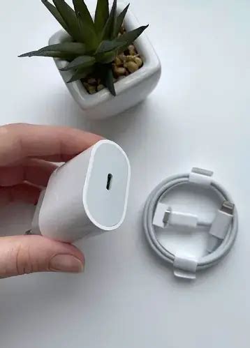 Купить Быстрое зарядное устройство для iPhone/iPad Power Adapter 20W ...