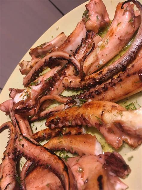 Мариновани пипала от калмар