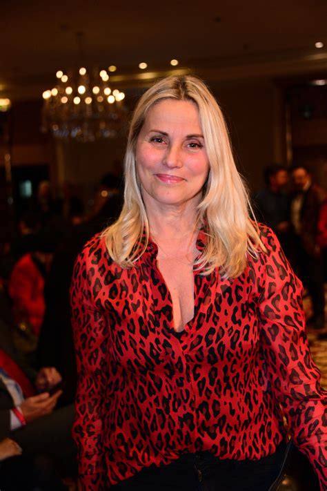 Sophie Favier, "effondrée" par la mort d'Ardisson : "J'habite en face"