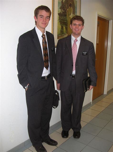 Mormon missionary - Wikipedia