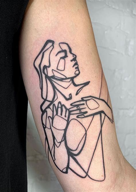 Feminine Single Line Portrait Tattoo | Silhouette tattoos, Line tattoos ...