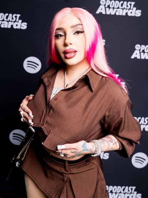 La donación de Bellakath a víctimas de la explosión en Iztapalapa que