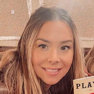 Kim Java - Age, Bio, Family | Famous Birthdays