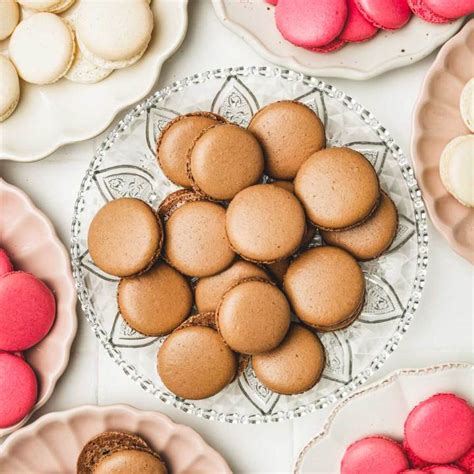 Best Macaron Recipe - Easy and foolproof - Sweetly Cakes