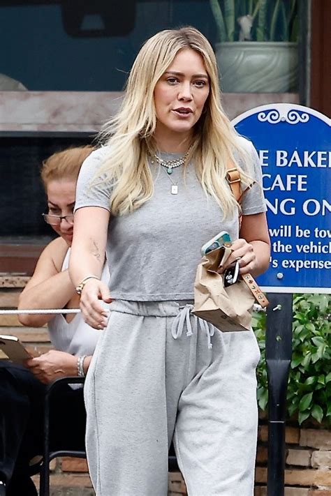 HILARY DUFF Out in Studio City 09/17/2022 – HawtCelebs