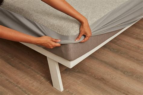 Buy Best Mattress Protector Online for only ₹579 | Wakefit 