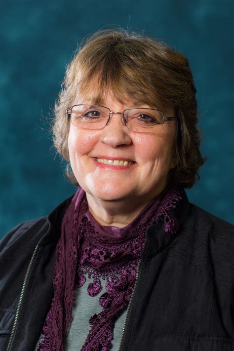 Hahn named interim dean of libraries | UAF news and information