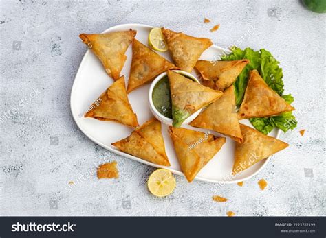 Samosa Desi Pakistani Indian Fast Food Stock Photo 2225782199 